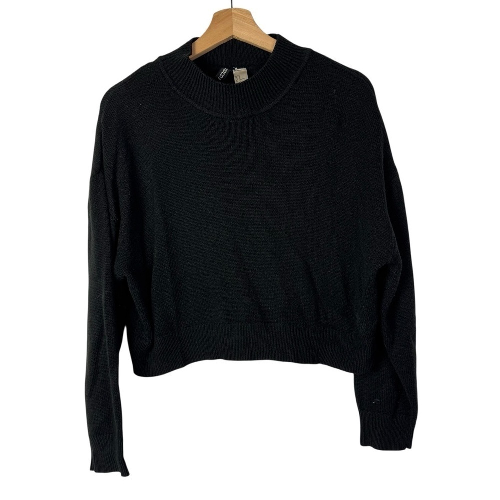 H&M Divided Black Mock Neck Cropped Sweater M
